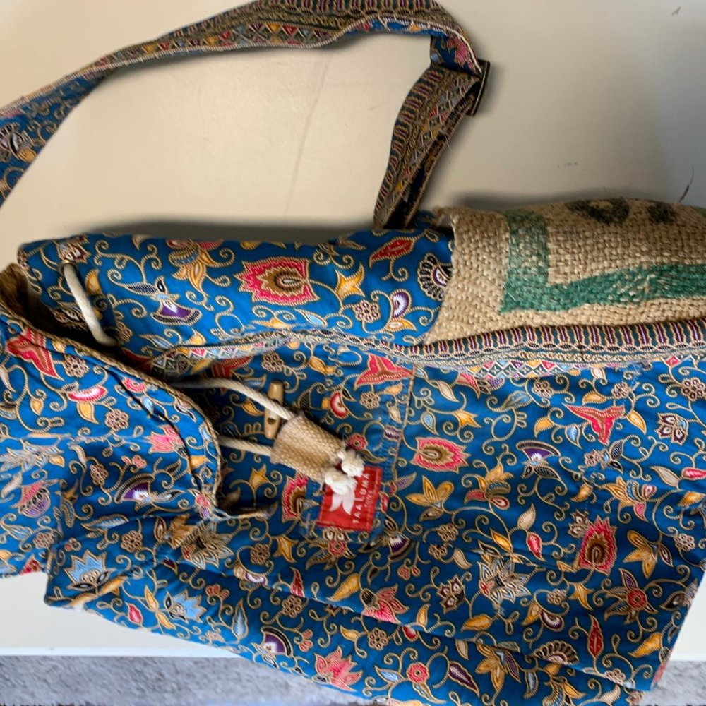 Taaluma Backpack! - Picture 2 of 4